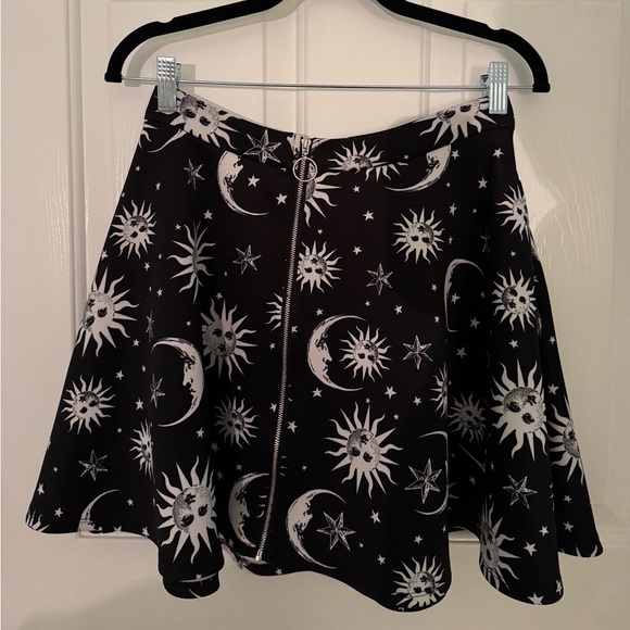 Hot Topic Black and White Celestial Skater Skirt 🌙💫⭐️🌟☀️ - Picture 7 of 9